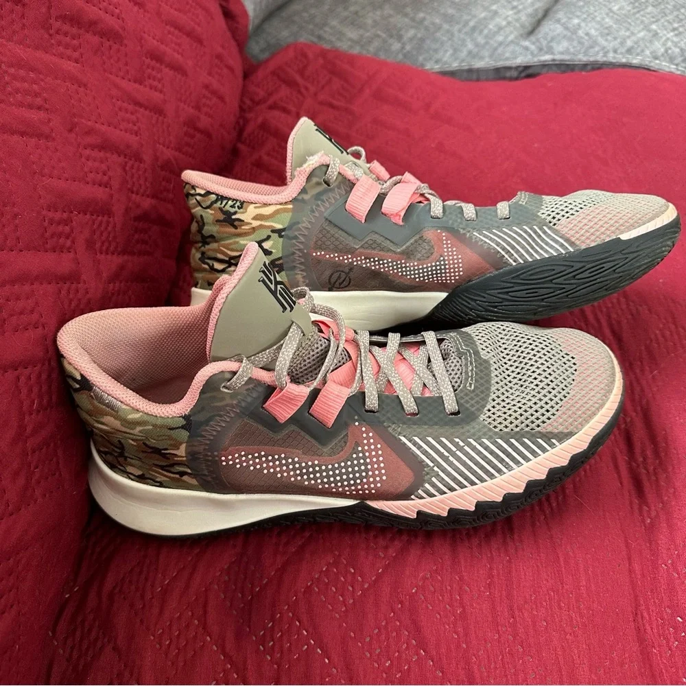 Nike Kyrie‎ Flytrap 5 Moon Fossil Pink Gaze Camo